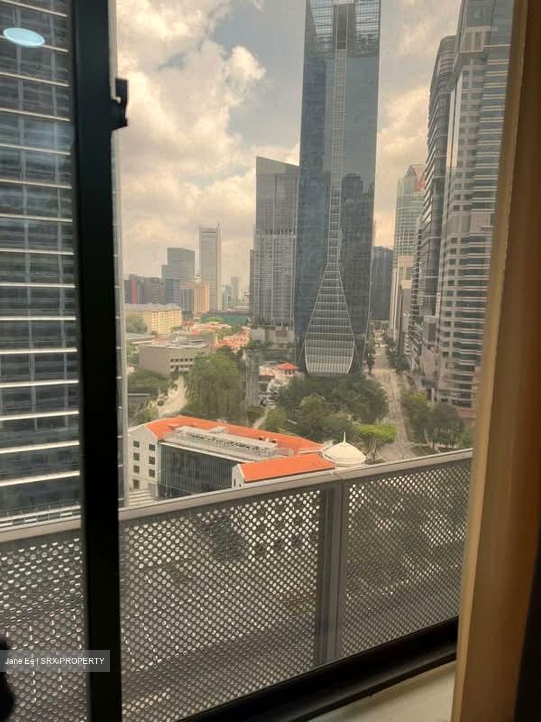 International Plaza (D2), Office #559885751